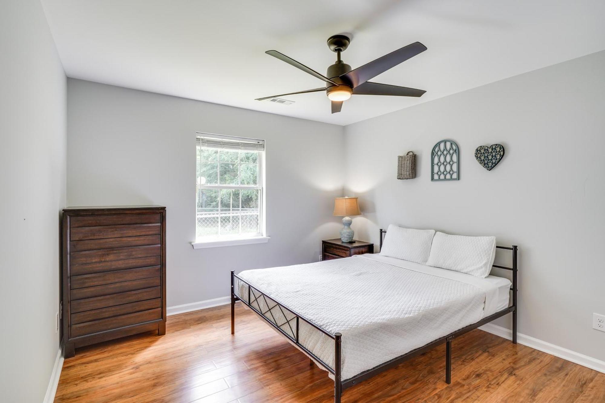 Cozy Vacation Rental About 2 Mi To Downtown Durham! Εξωτερικό φωτογραφία